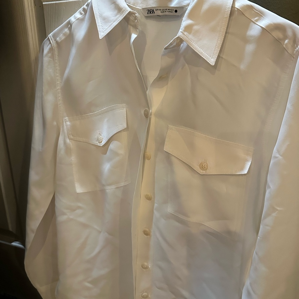 Zara Women's Classic White Button-Up Blouse